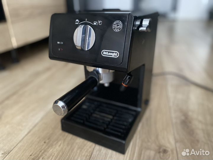 Delonghi Кофеварка рожковая ECP-31.21