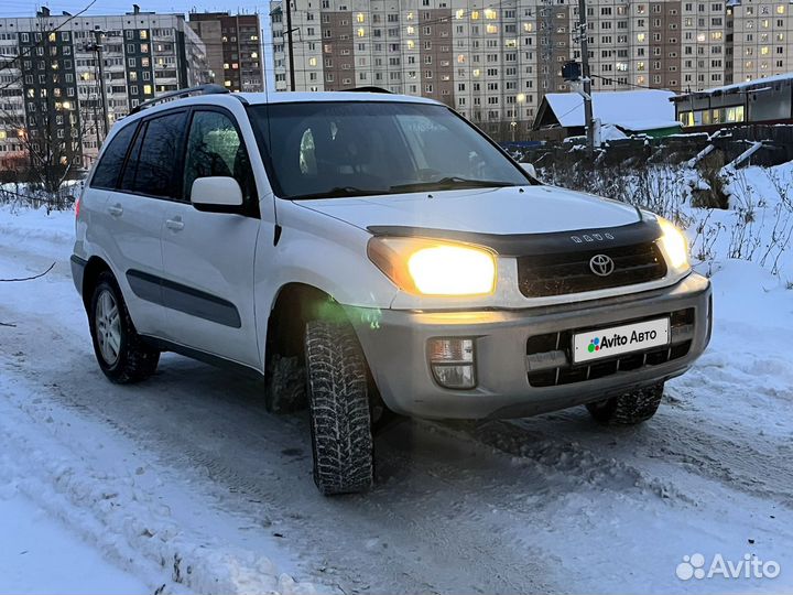 Toyota RAV4 2.0 AT, 2000, 200 000 км