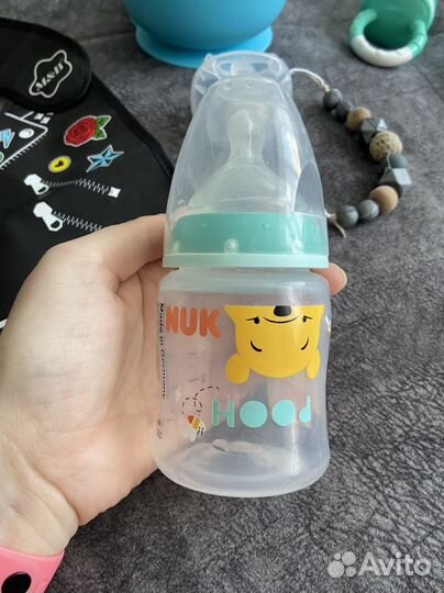 Посуда для малыша (бутылочка, пустышка, тарелка)