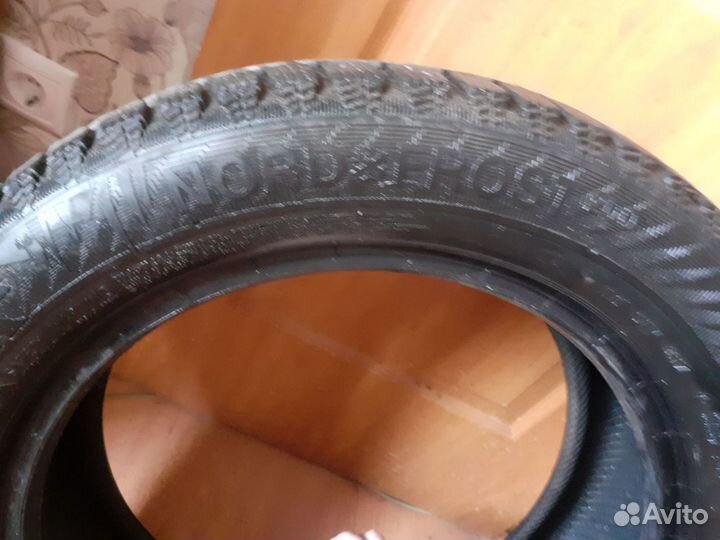 Gislaved Nord Frost 200 6/6 R16 94