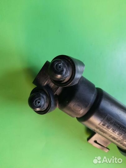 Форсунка омывателя фар правая Audi Q5 8R 2008-2017