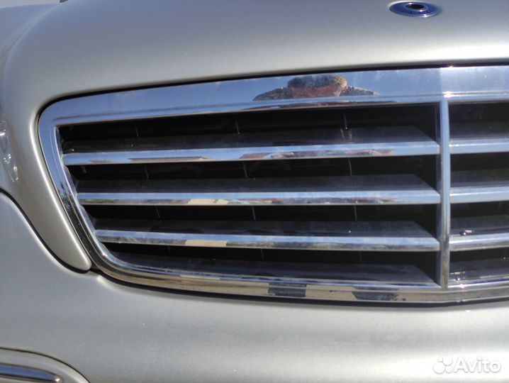 Решетка радиатора Мерседес C203