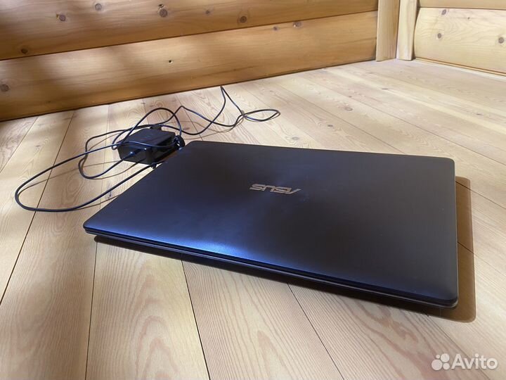 Ноутбук asus/8gb/ssd/300gb