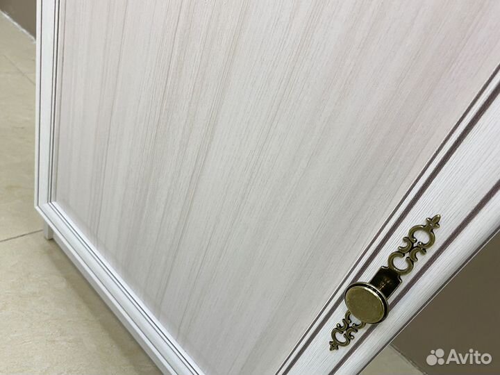 Тумба в гостиную