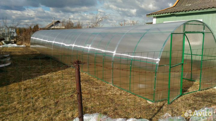 Парник из поликарбоната