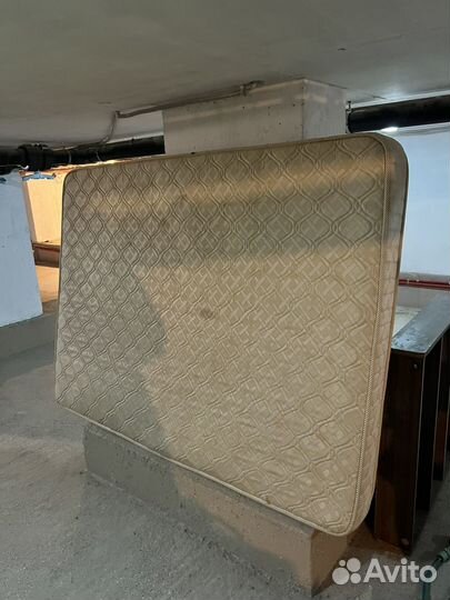 Матрас 140х200 бу