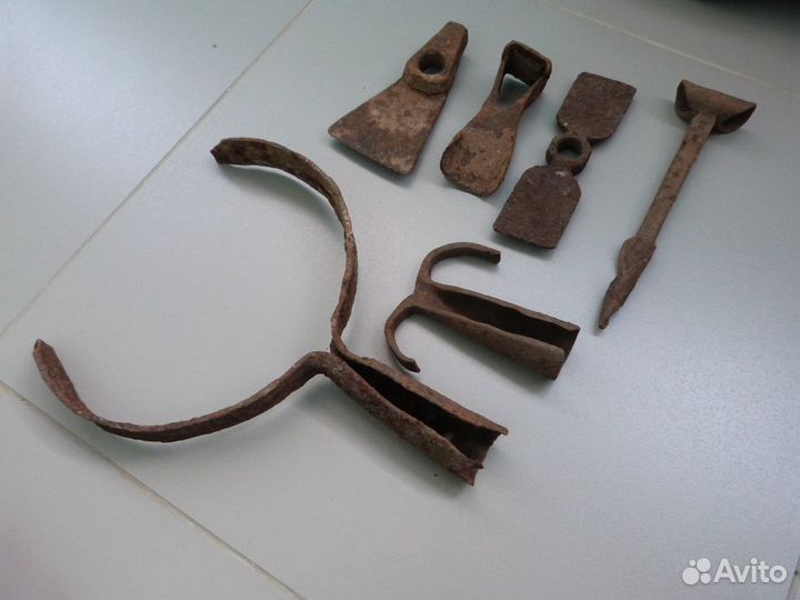 Старинный инструмент