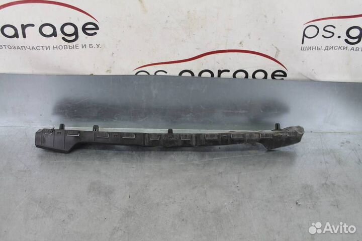 Кронштейн заднего бампера Renault Arkana