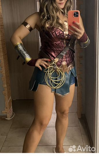 Костюм чудо женщина на хеллоуин