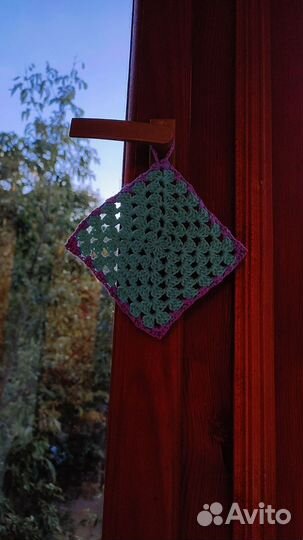 Вязанная подставка прихватка ручной работы