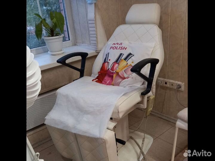 Педикюрное кресло с электроприводом