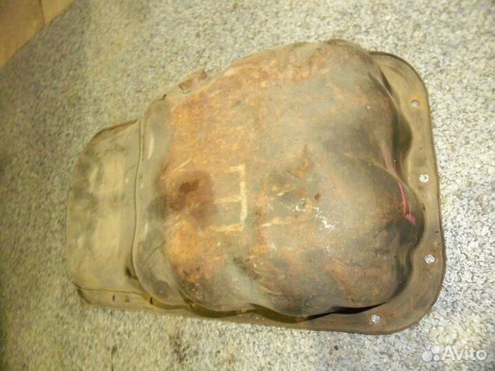 Масляный поддон двигателя Mazda Bongo FE