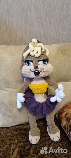 Большая мягкая игрушка заяц