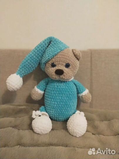 Вязаные игрушки ручной работы. Плюшевый мишка