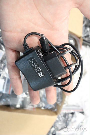 Зарядка для телефона micro usb