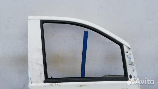Дверь передняя правая mercedes benz vito W639 (2UK