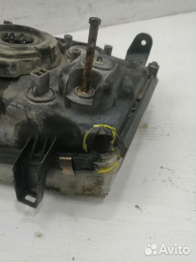 Блок фара правая Субару