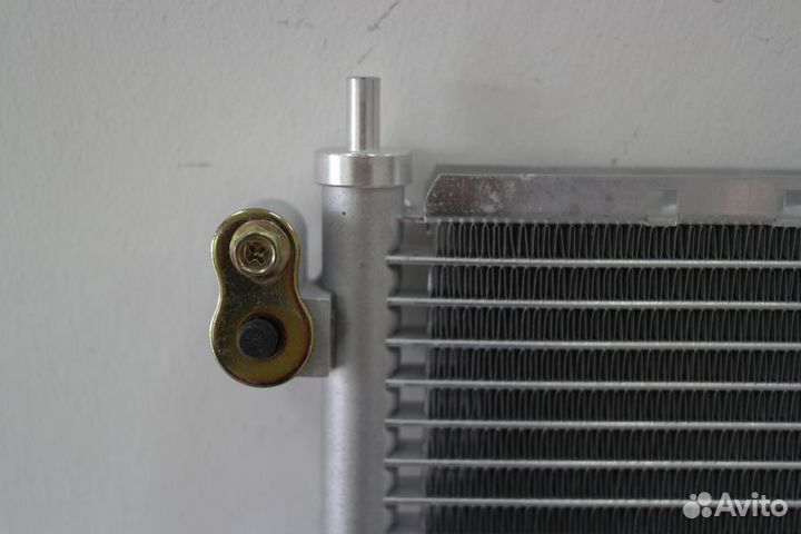 Радиатор кондиционера Хонда Аккорд 02-07