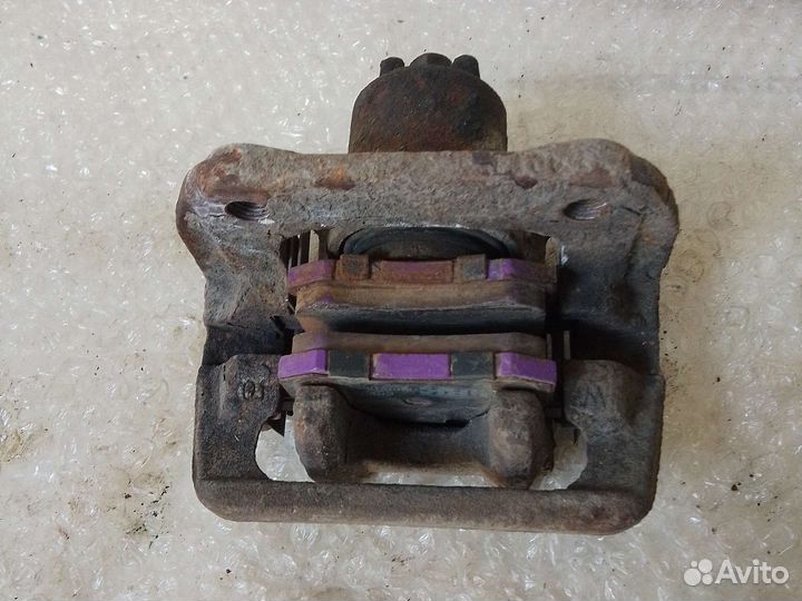 Супорт тормозной задний правый Honda Crosstour