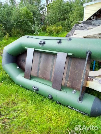 Лодка с мотором