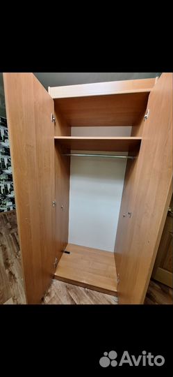 Шкаф распашной двухстворчатый