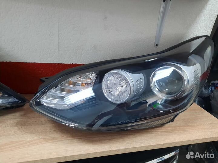 Фара Kia Sportage 4