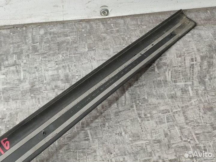 Накладка порога передняя правая Audi A6 C6 3.2 AUK