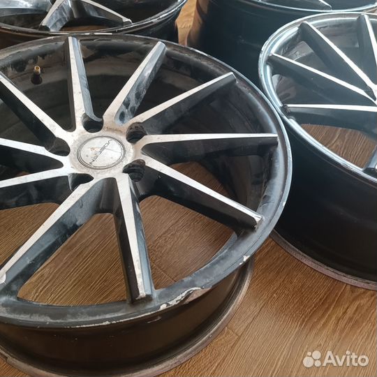 Литые диски r17 vossen