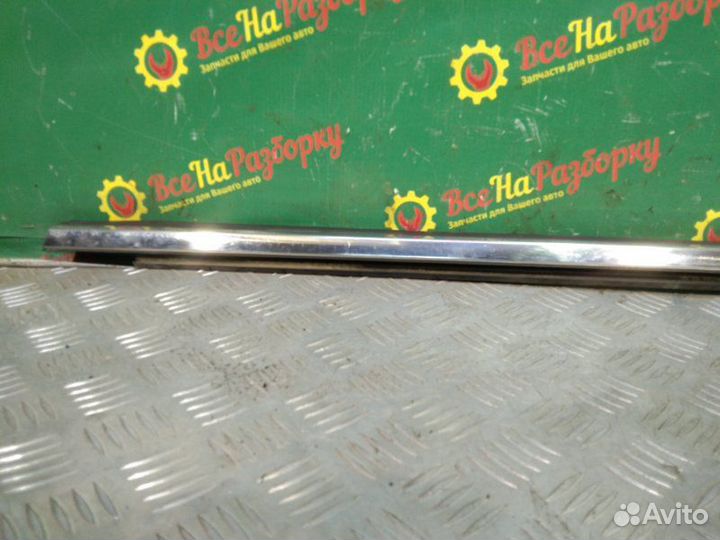 Бархотка стекла дверей правая Cadillac Cts 2 купе