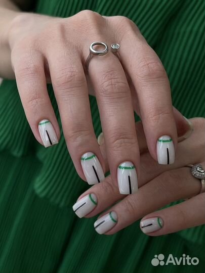 Мастер маникюра и педикюра