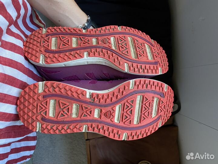 Кроссовки salomon 39