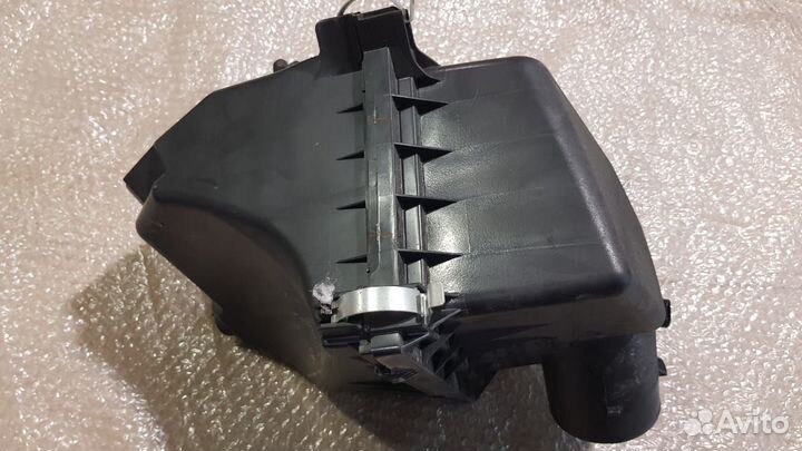 Корпус воздушного фильтра Lexus Nx