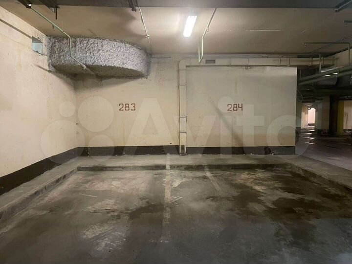 Машиноместо, 13 м²