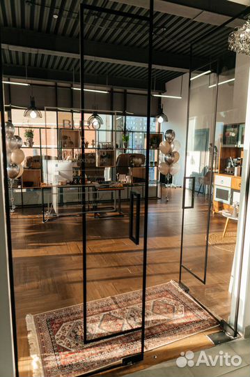 Маникюр и педикюр в студии beauty Buro