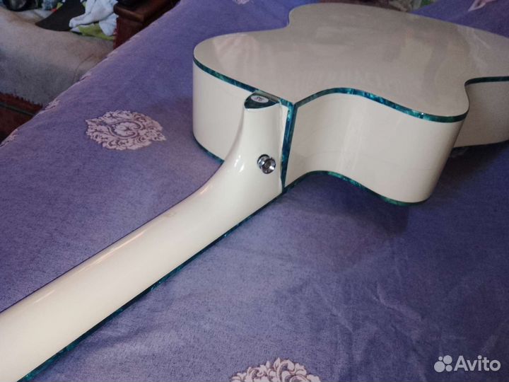 Электроакустическая гитара Oscar Schmidt