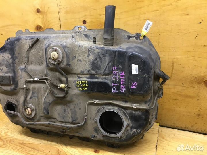 Бензобак Mitsubishi Airtrek CU4W 4G64 2001