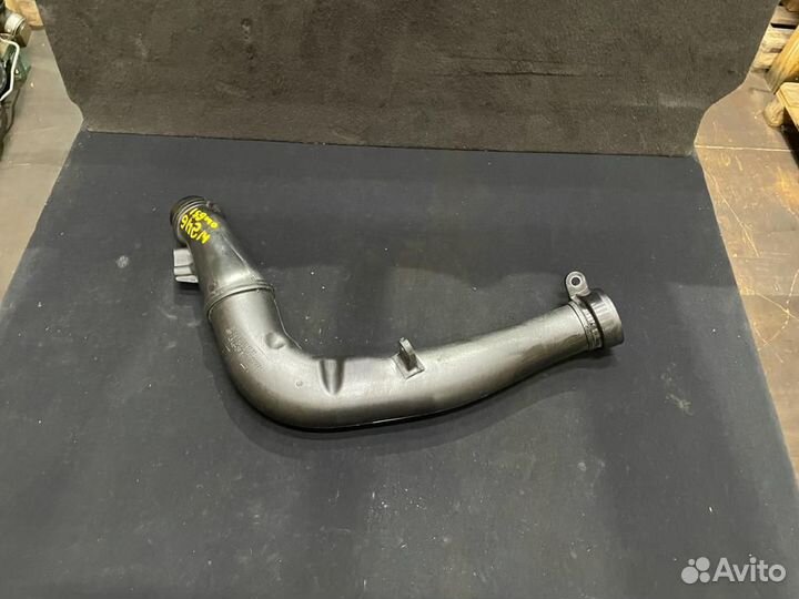 Патрубок на Мерседес w246 w117 w176