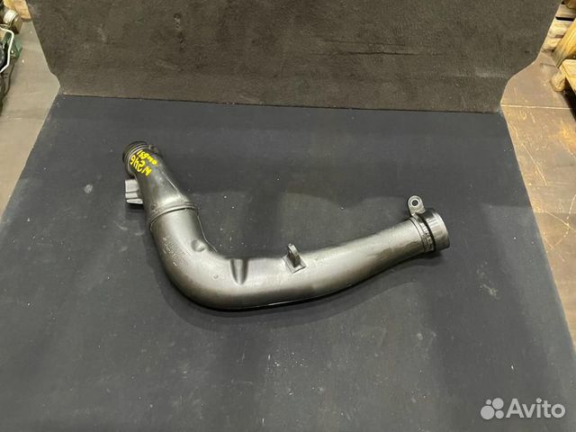 Патрубок на Мерседес w246 w117 w176