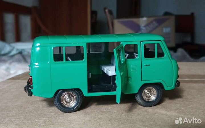 Модель УАЗ-452 А41 1/43 СССР