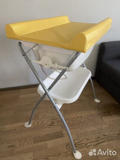 Ванночка с пелинальным столиком Chicco