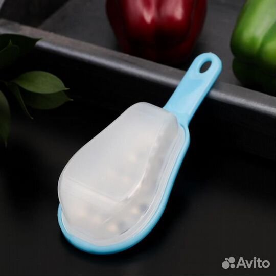 Тёрка с контейнером для детского питания Доляна «Г