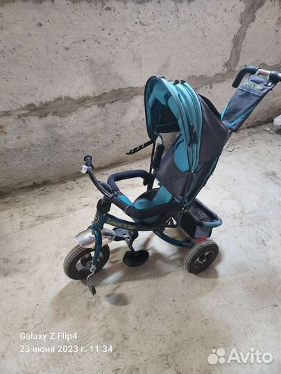 Трехколесный велосипед