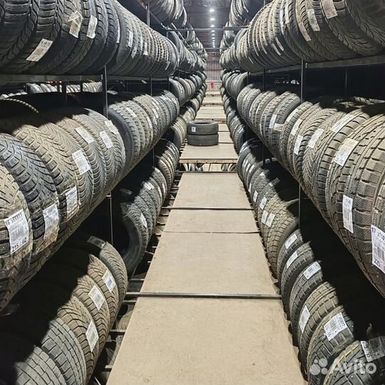 Nexen Roadian 571 235/65 R17 99L