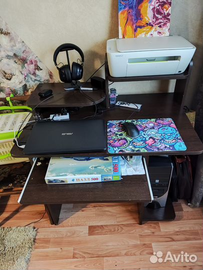 Компьютерный стол