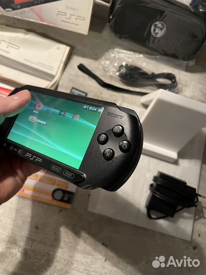 PSP E1008 64GB Прошитая (Полнейший кп, чек и тд)