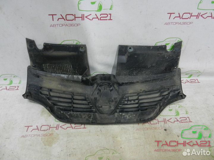 Решетка радиатора renault Logan 2 Sandero 2 14-18