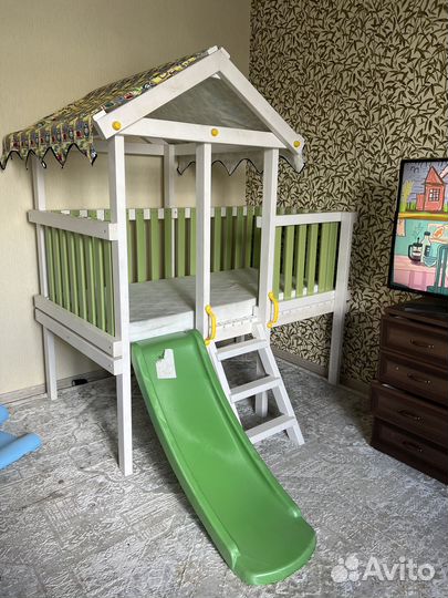 Детская кровать домик с матрасом