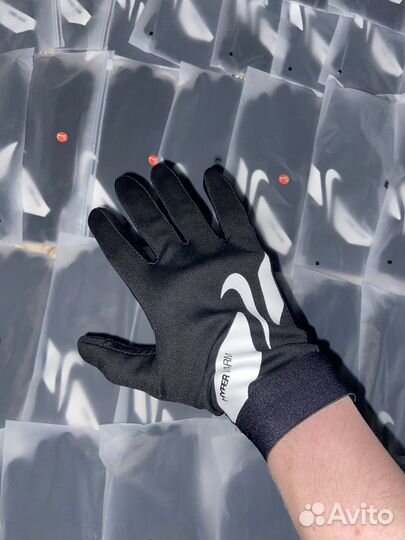 Перчатки Nike Hyperwarm Drill