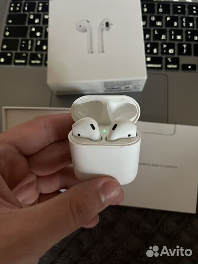 Apple Airpods