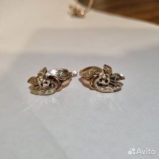 Золотой гарнитур с бриллиантами 585